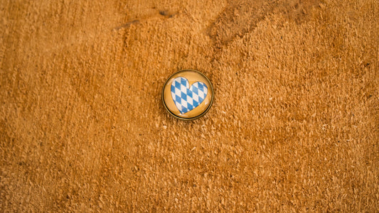 Bayern Landesfarben Herz Pin 20mm Bronze